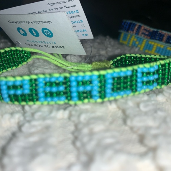 NWT UBUNTU LIFE MASAI  KENYAN BEADED PEACE BRACELET - Picture 6 of 6